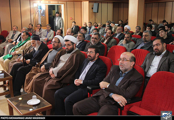 نشست هم اندیشی مداحان و شعرای نخبه