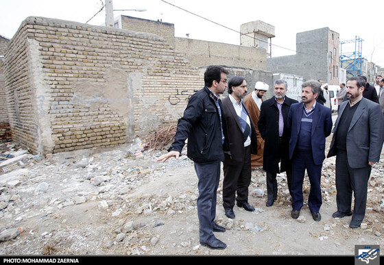 بازدید شهردار و اعضای شورای شهر از مناطق کم برخوردار