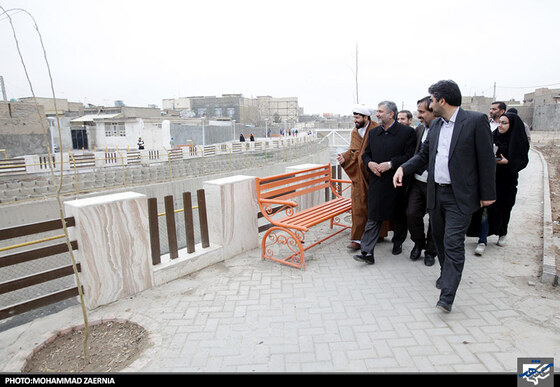 بازدید شهردار و اعضای شورای شهر از مناطق کم برخوردار