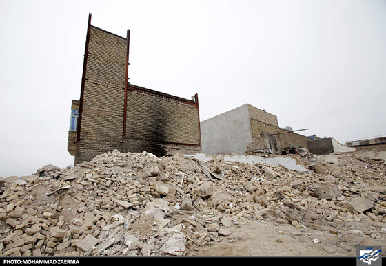 بازدید شهردار و اعضای شورای شهر از مناطق کم برخوردار