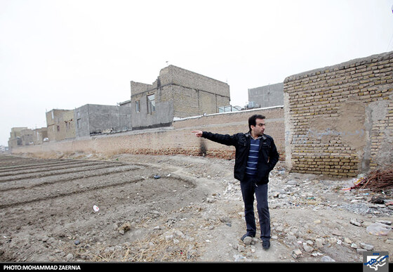 بازدید شهردار و اعضای شورای شهر از مناطق کم برخوردار