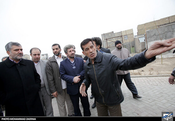 بازدید شهردار و اعضای شورای شهر از مناطق کم برخوردار