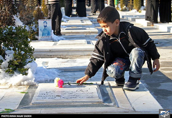 غبارروبی مزار شهدا