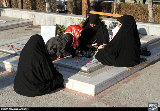 غبارروبی مزار شهدا