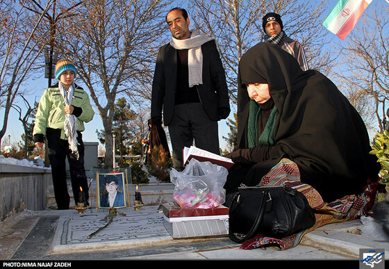 غبارروبی مزار شهدا