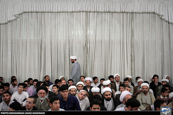 مراسم تقدیر از برترین های حوزه علمیه خراسان رضوی
