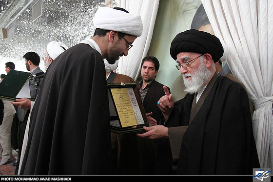 مراسم تقدیر از برترین های حوزه علمیه خراسان رضوی