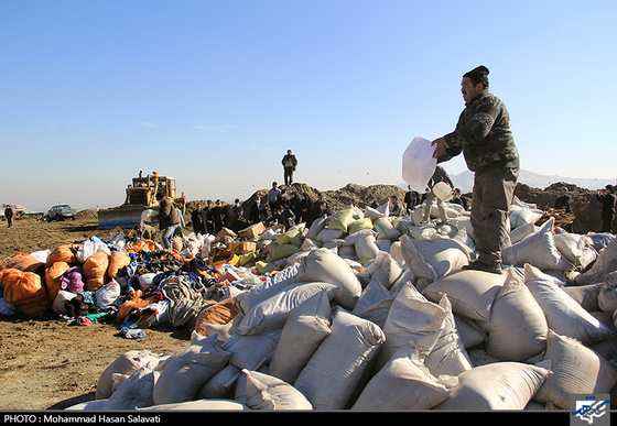 انهدام 30تن کالای قاچاق در مشهد