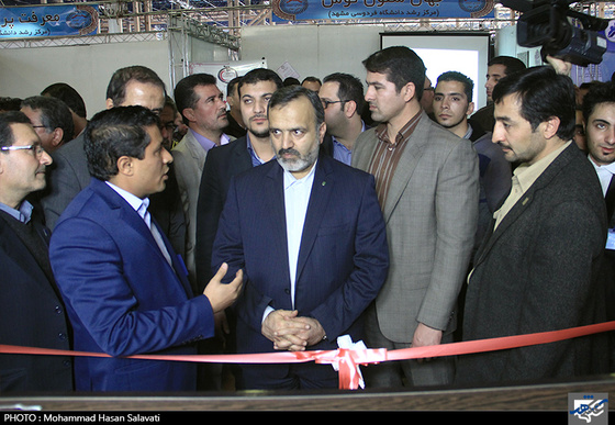 بازدید استاندار خراسان رضوی از نمایشگاه پژوهش 