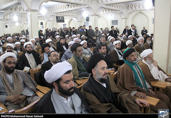 تجمع طلاب حوزه های علمیه مشهد در محکومیت توهین به ساحت پیامبر(ص)