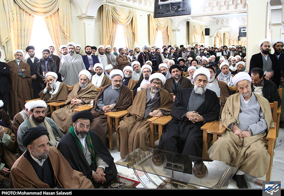تجمع طلاب حوزه های علمیه مشهد در محکومیت توهین به ساحت پیامبر(ص)