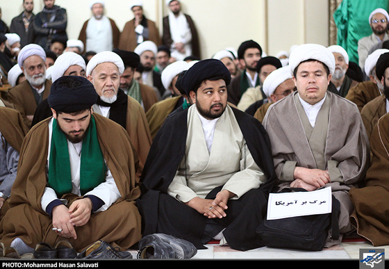 تجمع طلاب حوزه های علمیه مشهد در محکومیت توهین به ساحت پیامبر(ص)