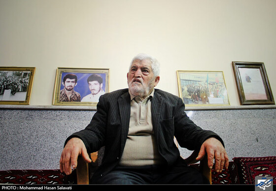 نیم قرن با گلاب و انقلاب