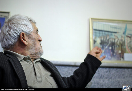 نیم قرن با گلاب و انقلاب