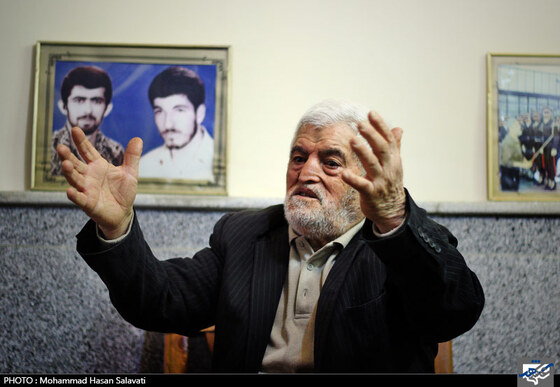 نیم قرن با گلاب و انقلاب