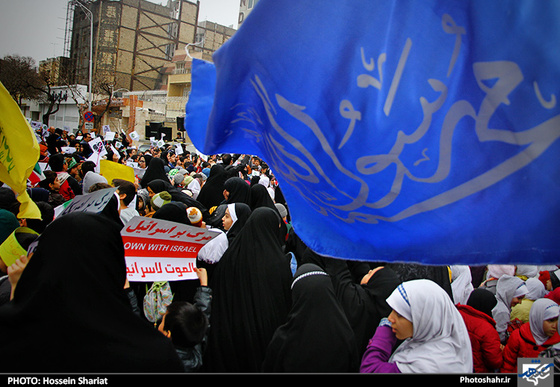  تجمع اعتراض آمیز کودکان نسبت به هتک حرمت پیامبر اکرم (ص) مقابل دفتر سازمان ملل 