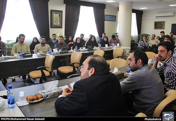  نشست تحریریه روزنامه شهرآرا با حضور وحید جلیلی