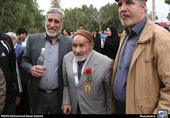 آئین غبارروبی و عطر افشانی مزار شهدا