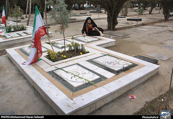 آئین غبارروبی و عطر افشانی مزار شهدا