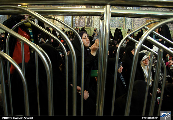 مراسم بدرقه صندوقهای ضریح امامین جوادین(ع) در حرم مطهر رضوی 