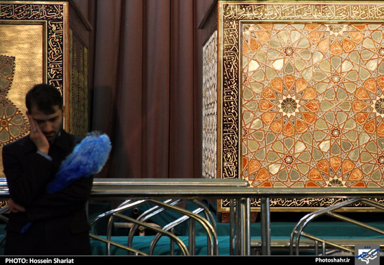 مراسم بدرقه صندوقهای ضریح امامین جوادین(ع) در حرم مطهر رضوی 