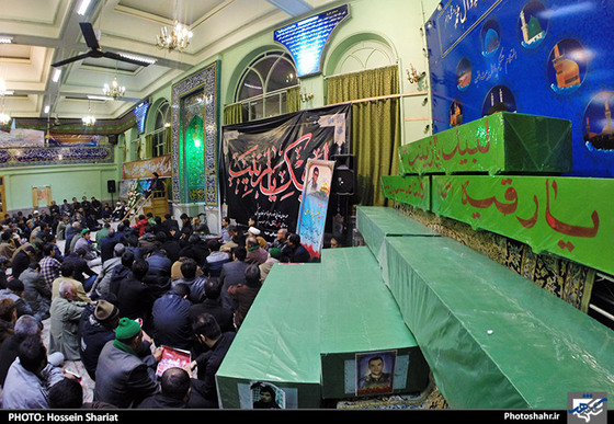 مراسم وداع با پیکر مطهر 7 شهید مدافع حرم در مسجد آیت الله فقیه سبزواری