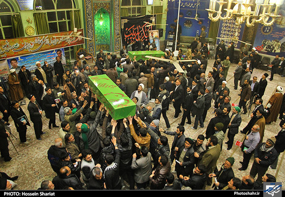 مراسم وداع با پیکر مطهر 7 شهید مدافع حرم در مسجد آیت الله فقیه سبزواری