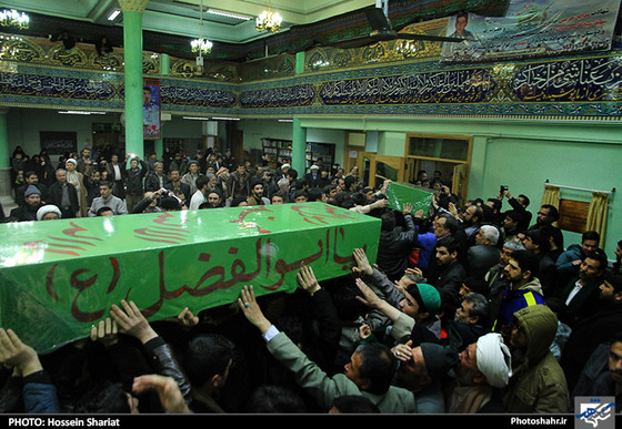 مراسم وداع با پیکر مطهر 7 شهید مدافع حرم در مسجد آیت الله فقیه سبزواری