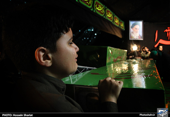 مراسم وداع با پیکر مطهر 7 شهید مدافع حرم در مسجدالعلی 