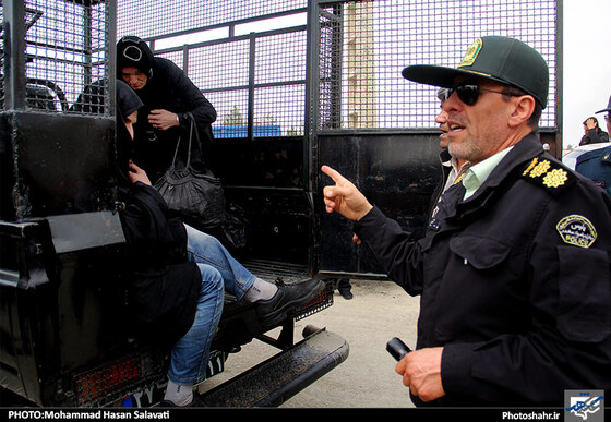 گزارش تصویری : جمع آوری معتادین و پاکسازی نقاط آلوده شهر مشهد | عکس : محمد حسن صلواتی