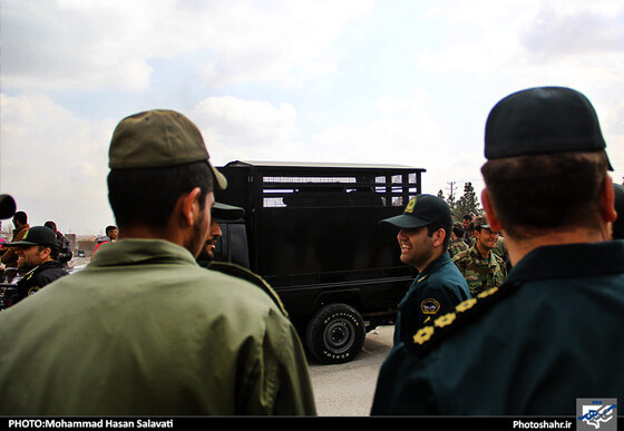 گزارش تصویری : جمع آوری معتادین و پاکسازی نقاط آلوده شهر مشهد | عکس : محمد حسن صلواتی