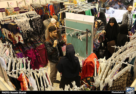 گزارش تصویری خرید نوروزی مردم در آستانه سال نو