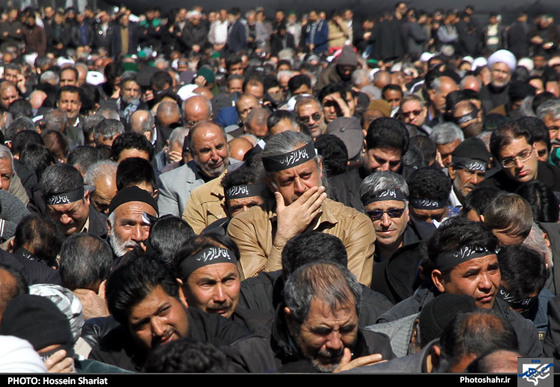 گزارش تصویری : اجتماع عظیم عزاداران فاطمی | عکس : حسین شریعت 