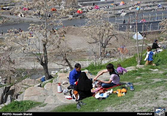 گزارش تصویری : روز طبیعت در مشهد | عکس : حسین شریعت