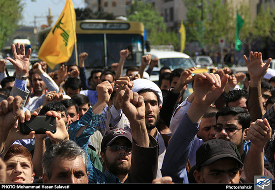 گزارش تصویری : تجمع نمازگزاران بعد از نماز جمعه علیه آل سعود - عکس : محمد حسن صلواتی