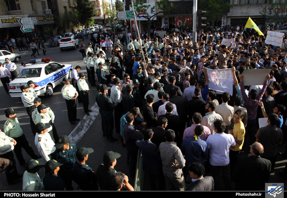 تجمع مردم مشهد در اعتراض به جنایات عربستان  | عکاس : حسین شریعت