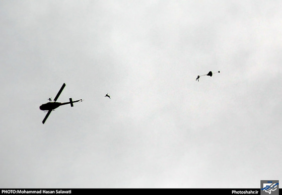 گزارش تصویری مراسم رژه روز ارتش در مشهد عکاس  : محمد حسن صلواتی