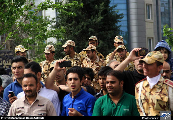 گزارش تصویری مراسم رژه روز ارتش در مشهد عکاس  : محمد حسن صلواتی