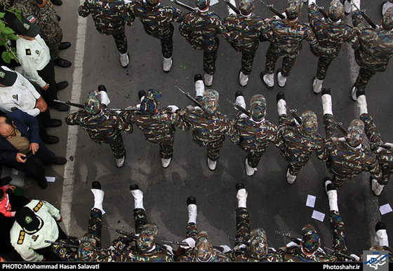 گزارش تصویری مراسم رژه روز ارتش در مشهد عکاس  : محمد حسن صلواتی