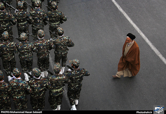 گزارش تصویری مراسم رژه روز ارتش در مشهد عکاس  : محمد حسن صلواتی