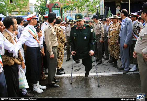 گزارش تصویری مراسم رژه روز ارتش در مشهد عکاس  : محمد حسن صلواتی