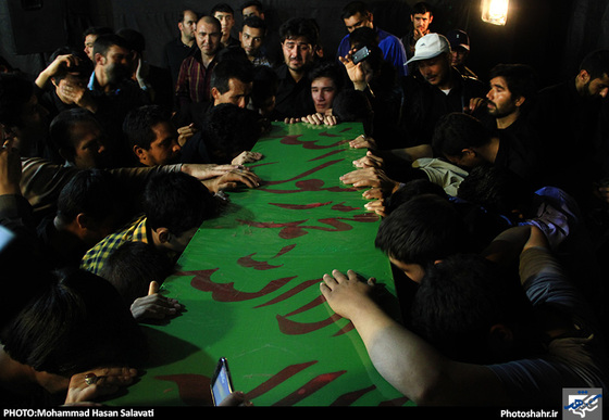 گزارش تصویری | تشییع دو شهید مدافع حرم در مشهد | عکاس : محمد حسن صلواتی