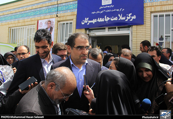 گزارش تصویری | آیین افتتاحیه تامین مراقبت‌های اولیه سلامت در مناطق حاشیه شهر مشهد با حضور وزیر بهداشت | عکاس : محمد حسن صلواتی