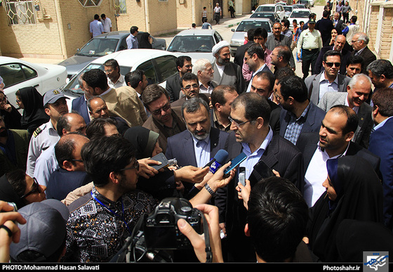 گزارش تصویری | آیین افتتاحیه تامین مراقبت‌های اولیه سلامت در مناطق حاشیه شهر مشهد با حضور وزیر بهداشت | عکاس : محمد حسن صلواتی