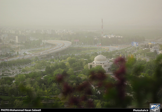گزارش تصویری | هوای غبار آلود مشهد | عکاس : محمد حسن صلواتی