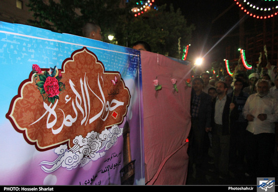 گلباران حرم رضوی در شب میلاد حضرت جوادالائمه (ع) | عکس : حسین شریعت