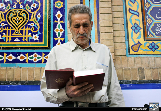 گزارش تصویری | آیین معنوی اعتکاف در حرم مطهر رضوی | عکاس : حسین شریعت