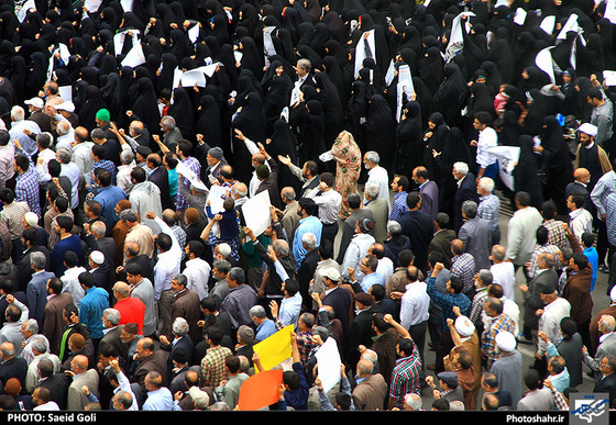گزارش تصویری | راهپیمایی اعلام همبستگی ملت ایران با مردم مظلوم یمن در مشهد | عکس : سعید گلی 