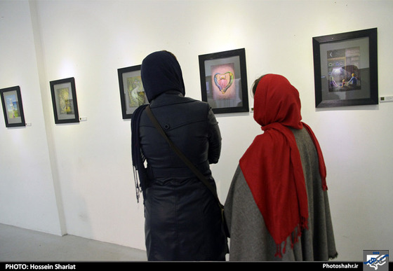 گزارش  تصویری | "دو نفر و نصفی" نمایشگاه کارتون های رضا جنگی | عکس : حسین شریعت