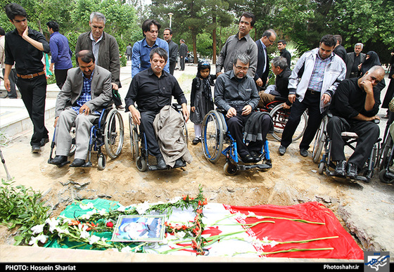 گزارش تصویری | تشییع و خاکسپاری شهید غلامرضا علیزاده | عکس : حسین شریعت